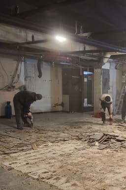 성북구 지역 상가의 복잡한 내부 철거를 성공적으로 마친 현장 사진